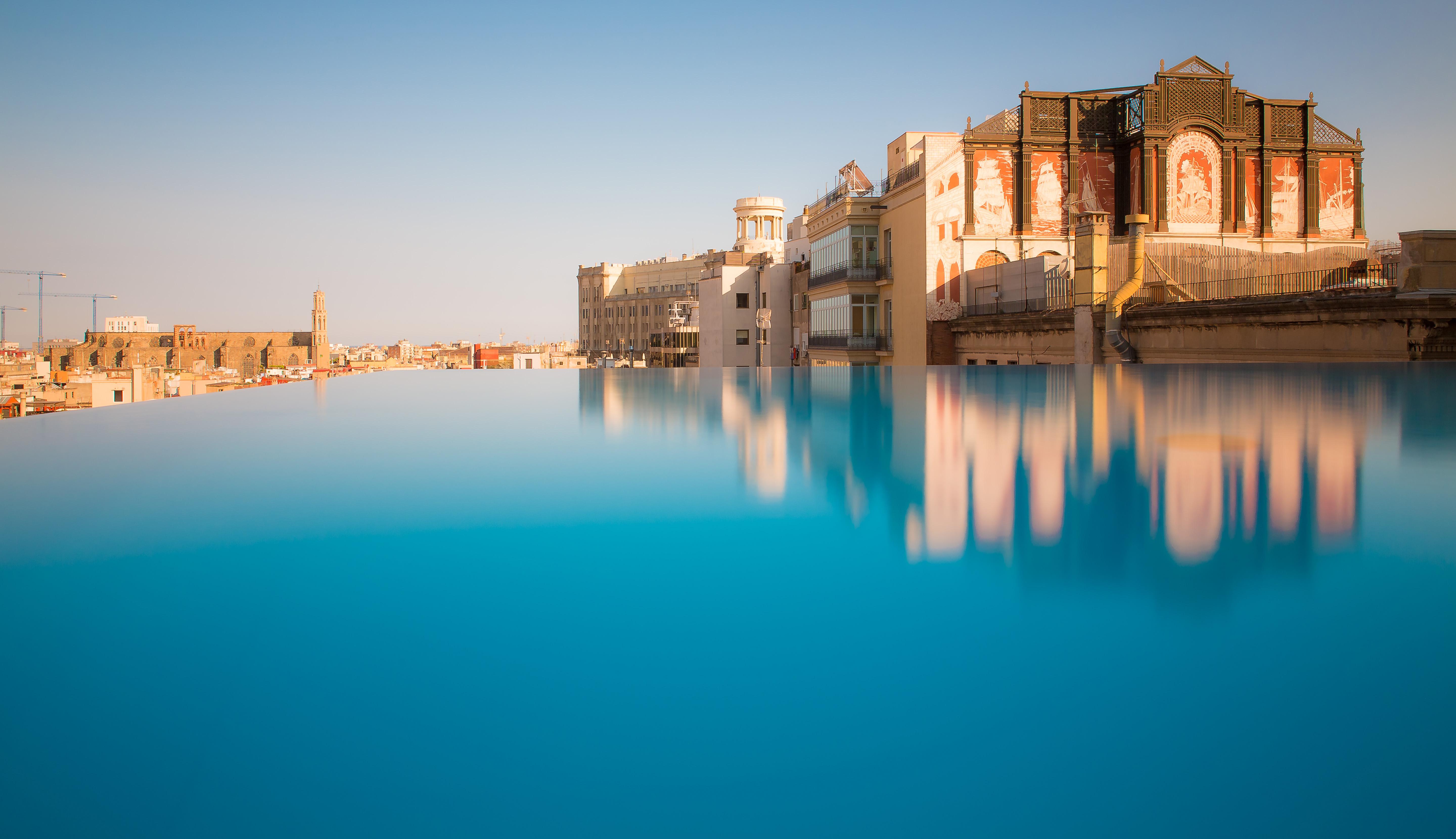 แกรนด์ โฮเต็ล เซ็นทรัล Hotel บาร์เซโลนา ภายนอก รูปภาพ The pool at the Westin Excelsior