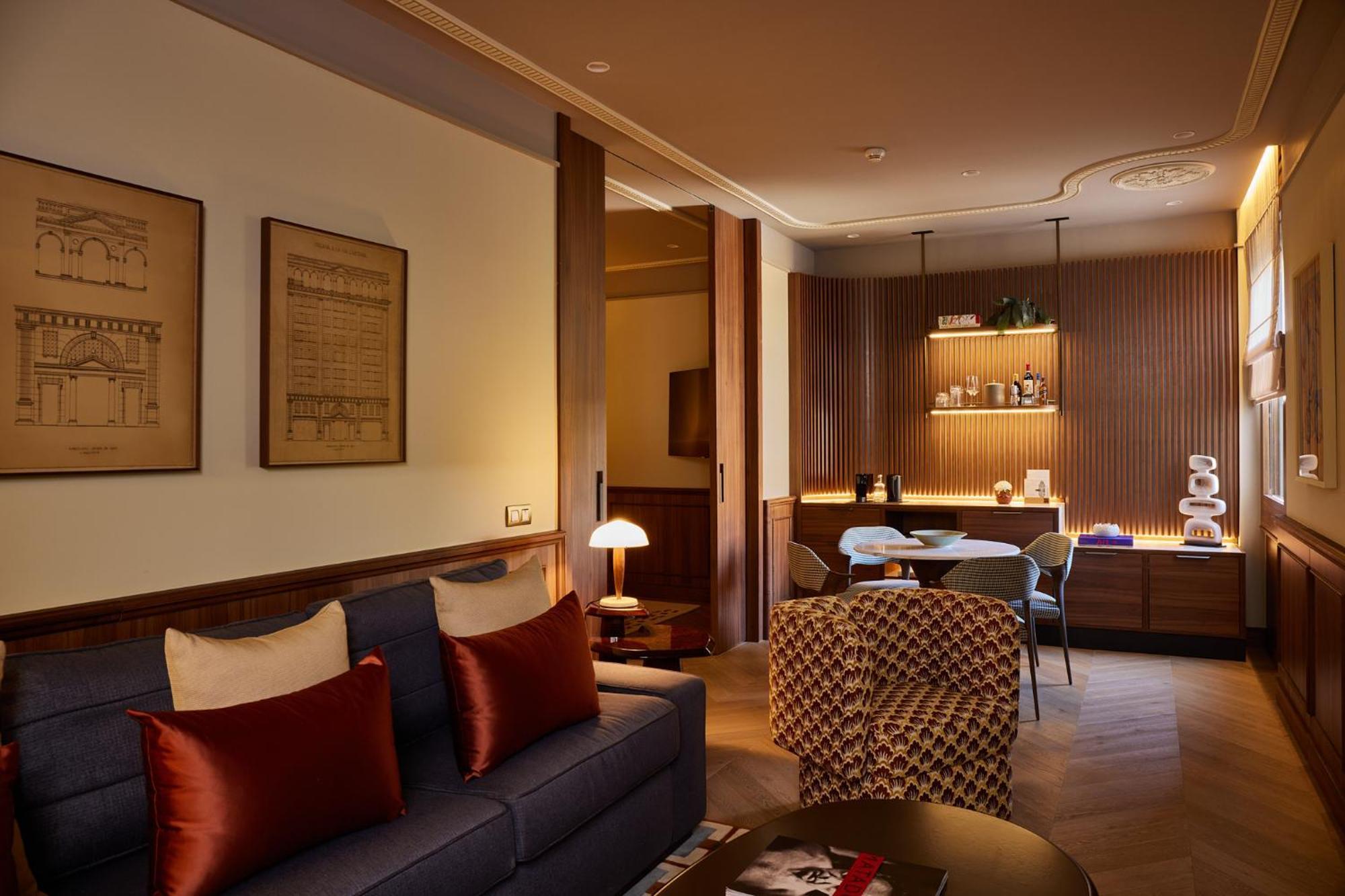 แกรนด์ โฮเต็ล เซ็นทรัล Hotel บาร์เซโลนา ภายนอก รูปภาพ A suite at the hotel