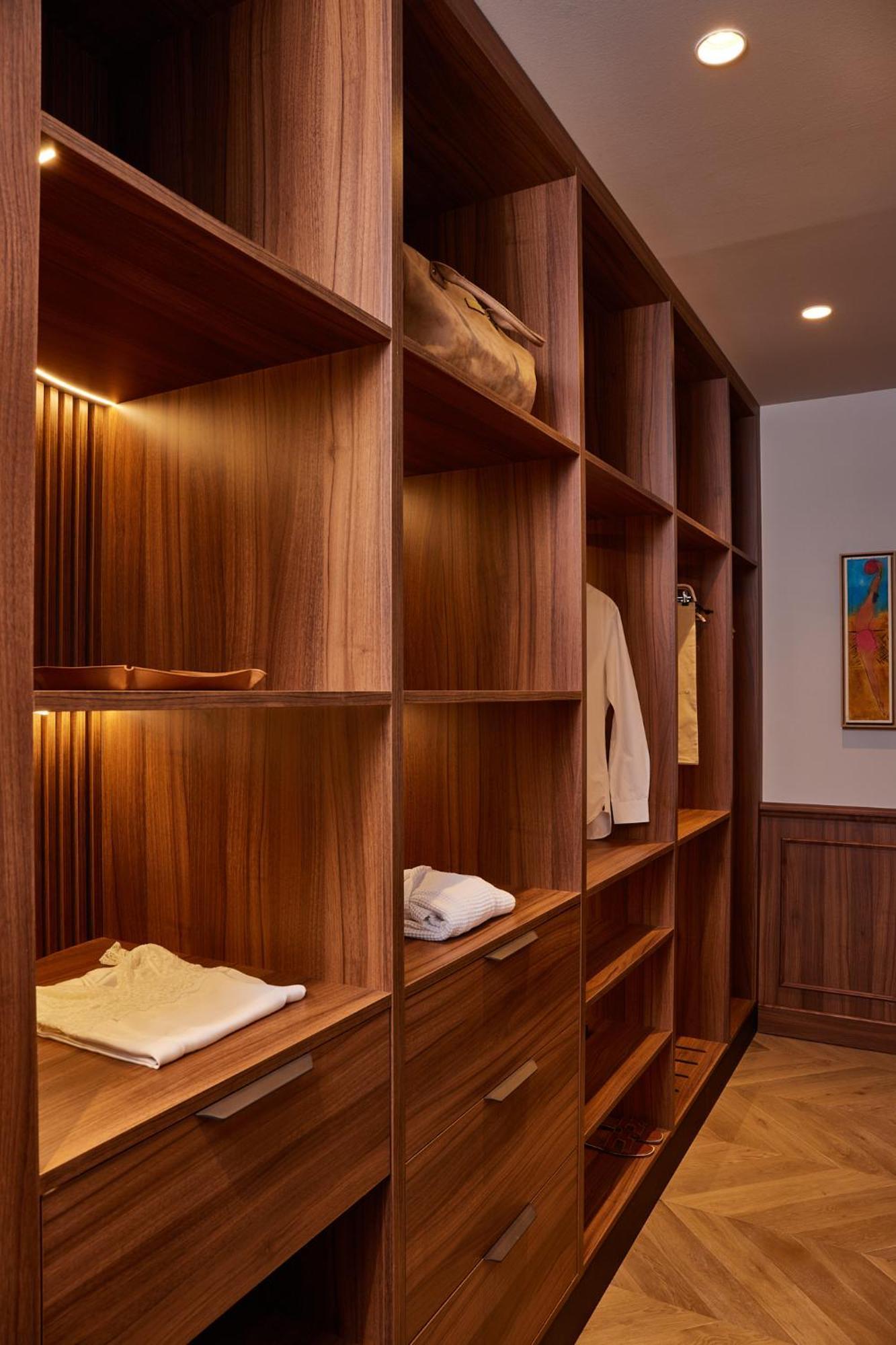 แกรนด์ โฮเต็ล เซ็นทรัล Hotel บาร์เซโลนา ภายนอก รูปภาพ A walk-in wardrobe